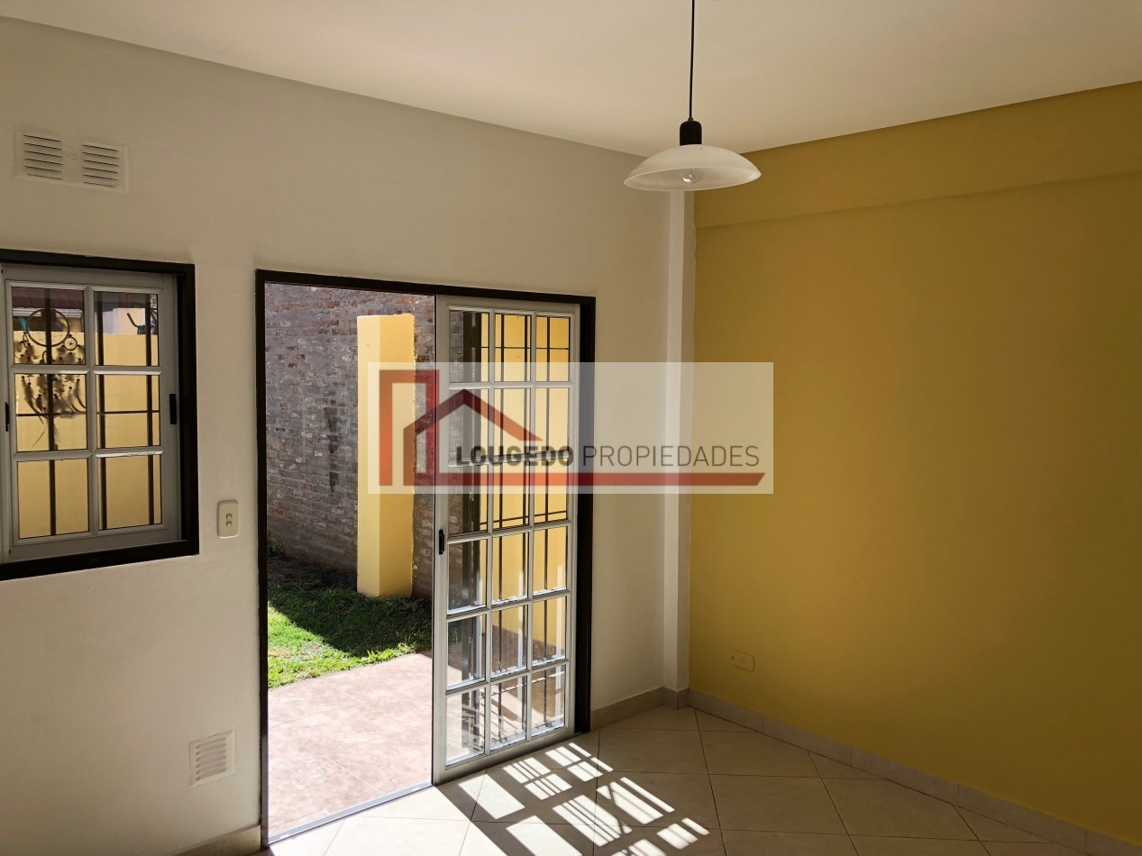 DUPLEX 3 AMBIENTES - CON COCHERA Y JARDIN  - CARAPACHAY