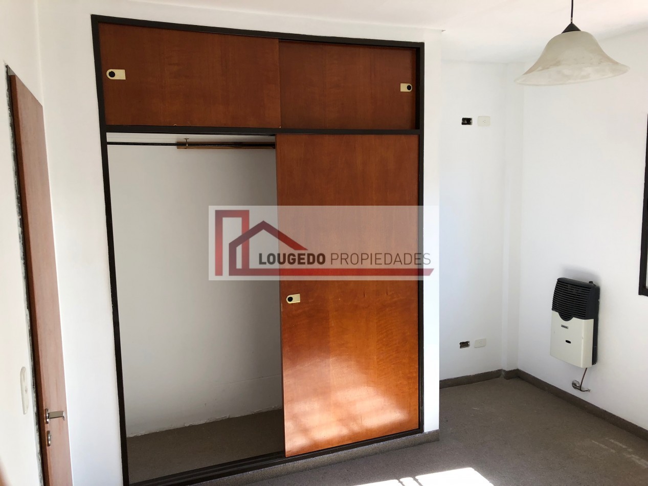 DUPLEX 3 AMBIENTES - CON COCHERA Y JARDIN  - CARAPACHAY